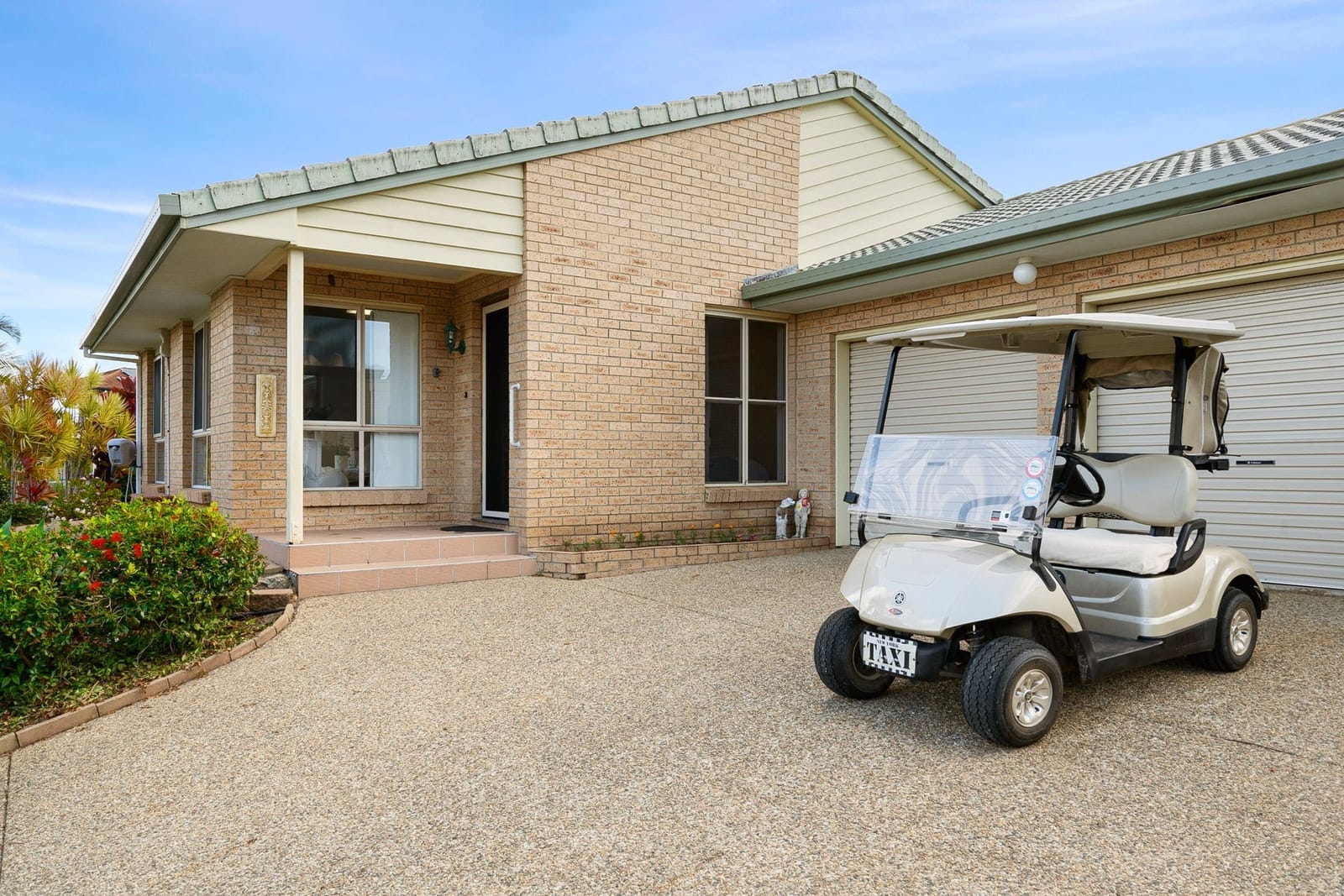 AUCTION 11AM THIS SATURDAY, 10TH OF FEBRUARY