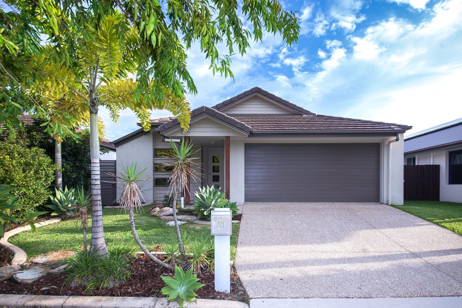 Effortless, Family-Friendly Living!