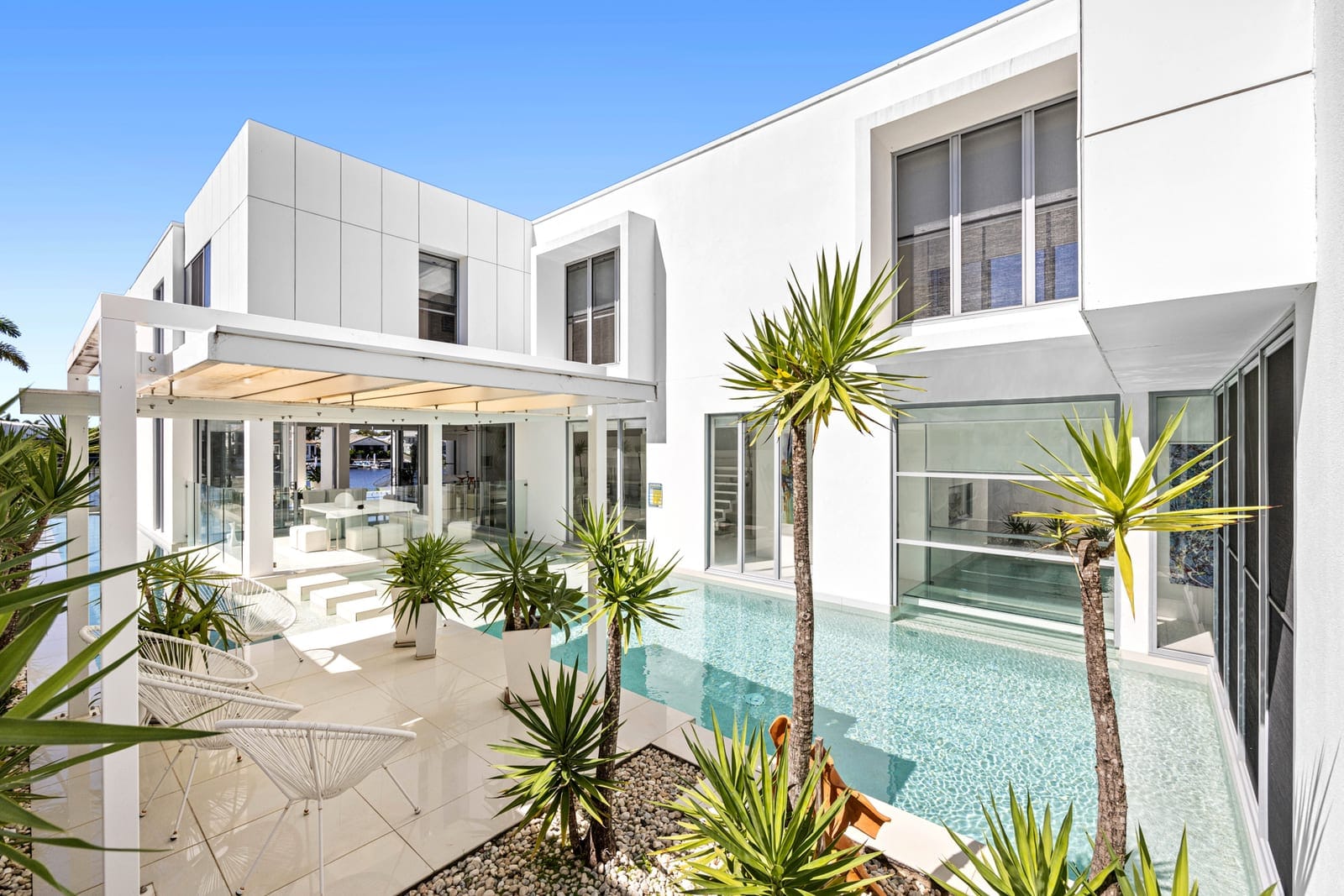 A Waterfront Oasis in the Heart of the Sunshine Coast