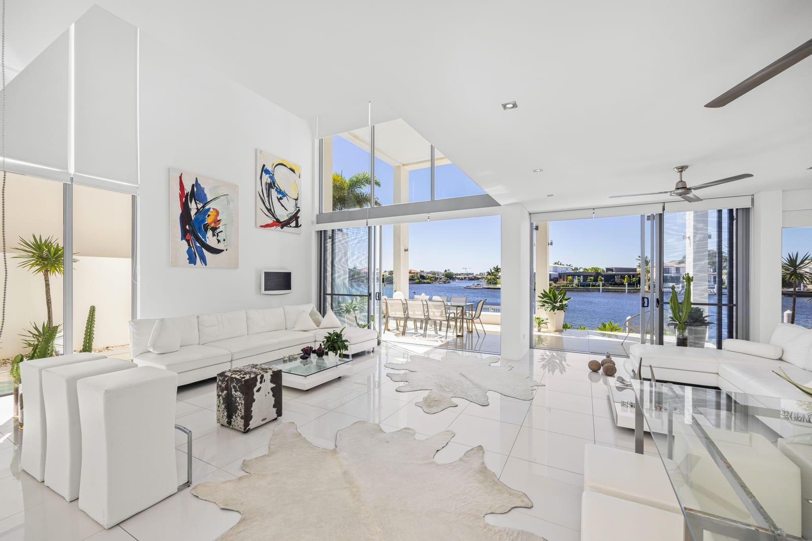 A Waterfront Oasis in the Heart of the Sunshine Coast