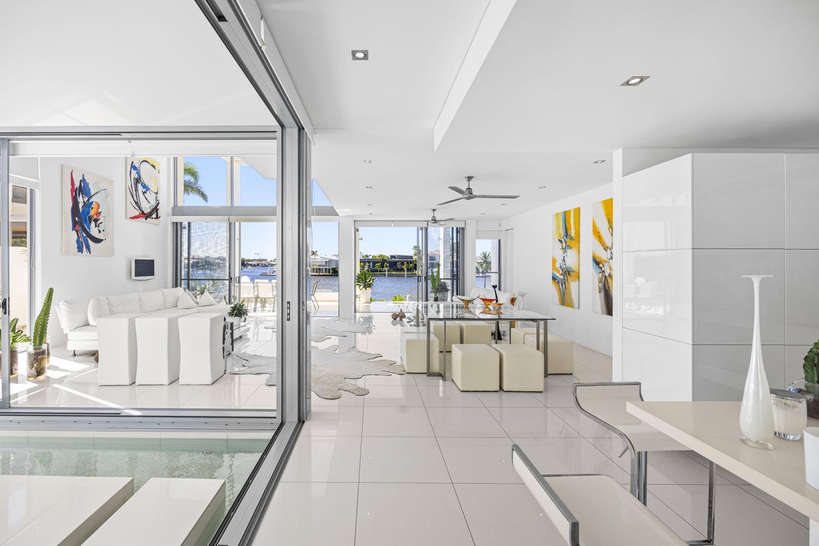 A Waterfront Oasis in the Heart of the Sunshine Coast