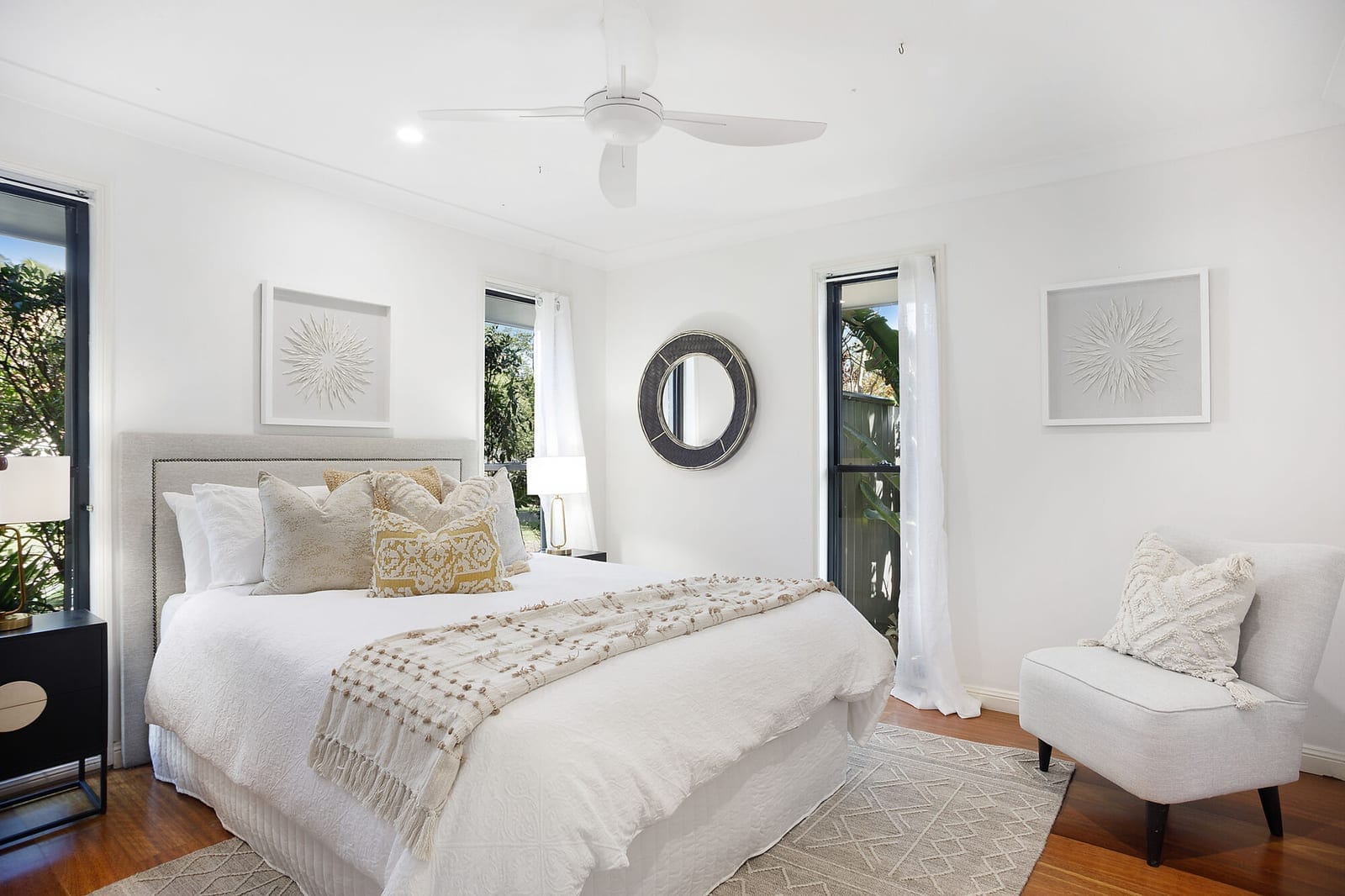 Superb family living minutes from the beach