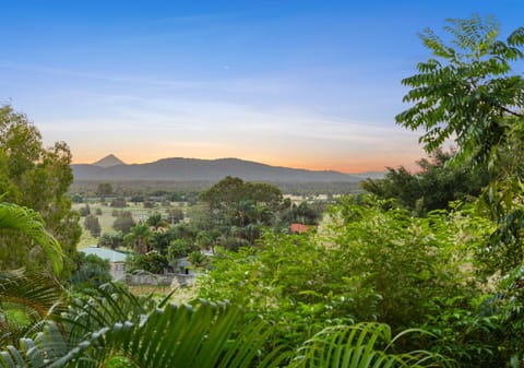 Nature Lovers Hideaway in Coolum Beach