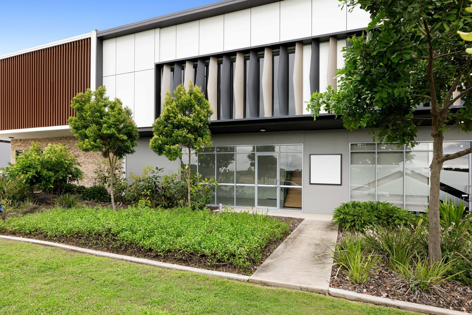 Commercial Opportunity: Investors & Owner-Operators