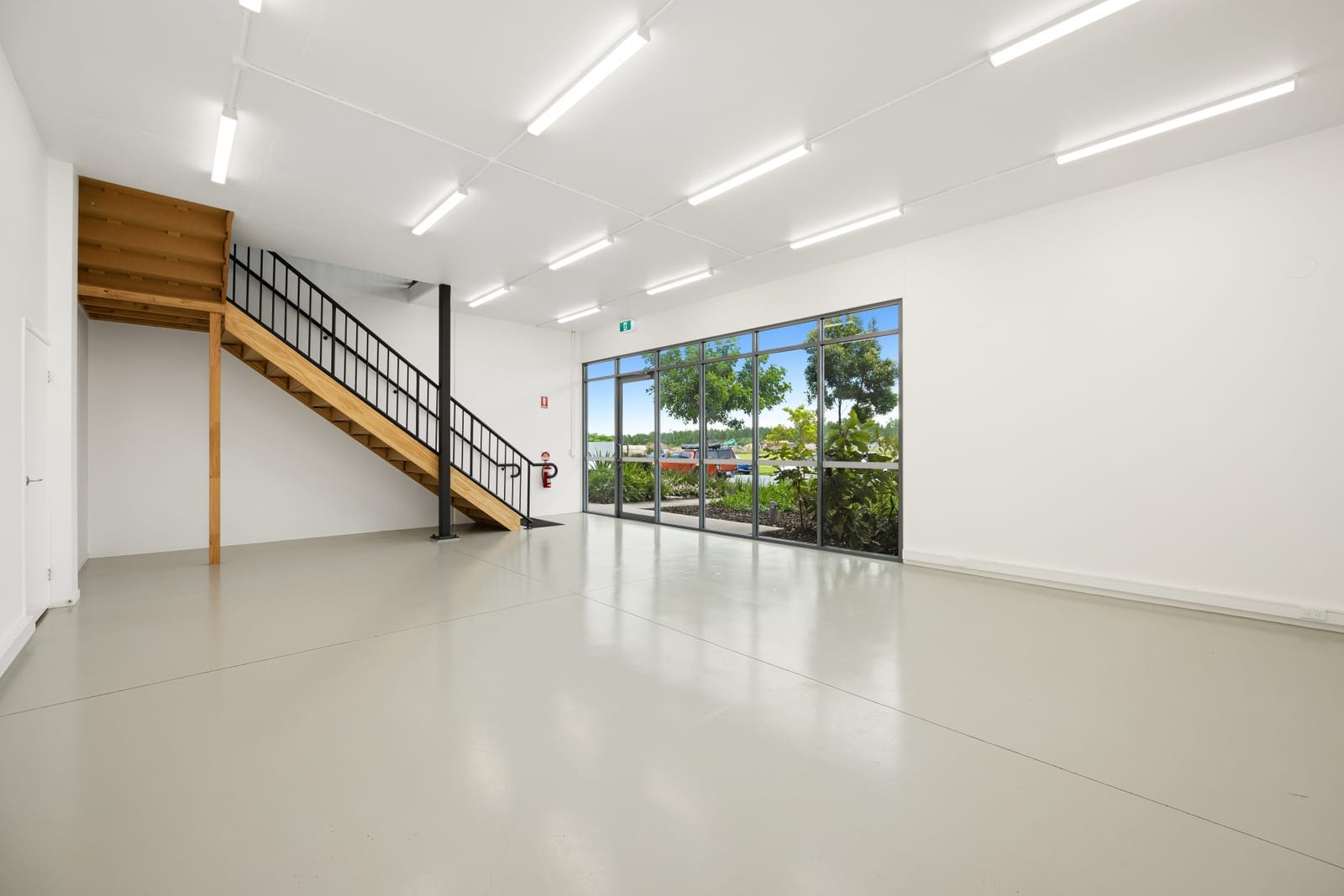 Commercial Opportunity: Investors & Owner-Operators