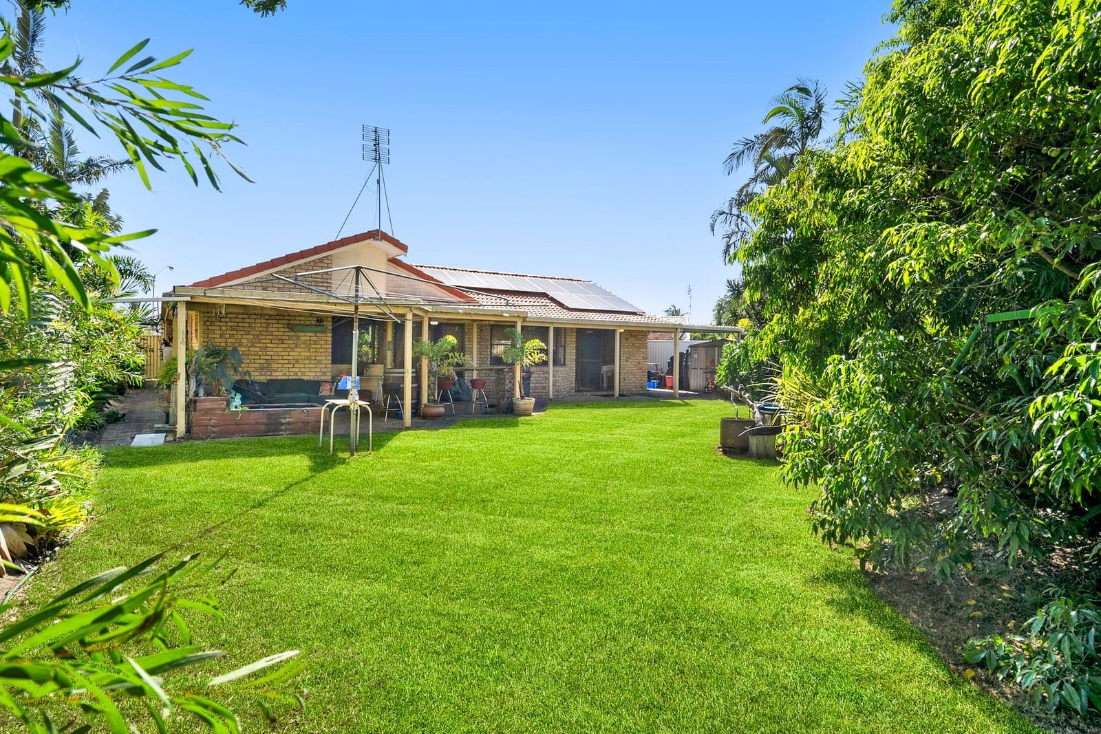 Situated on a generous 715m2 block