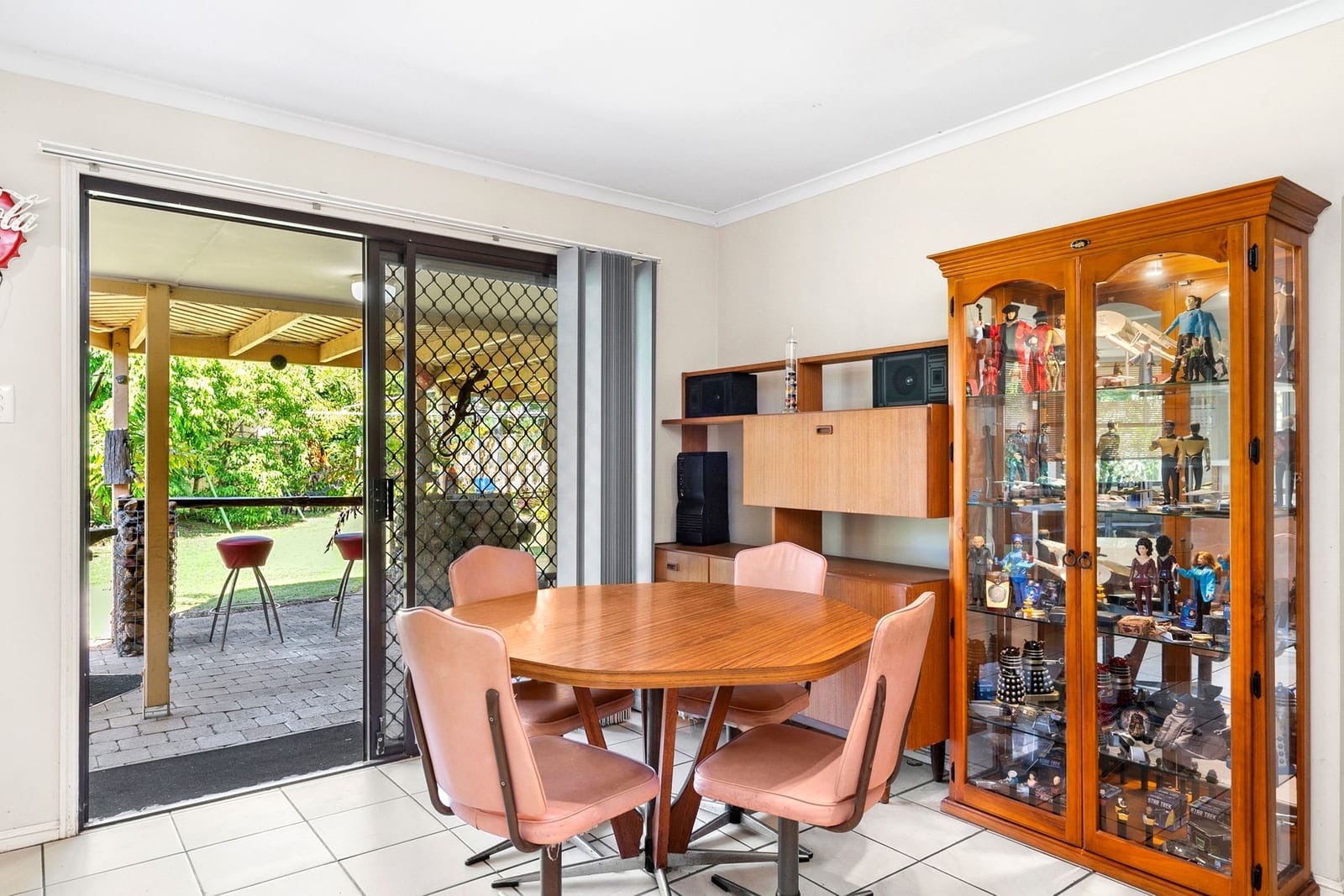 Situated on a generous 715m2 block