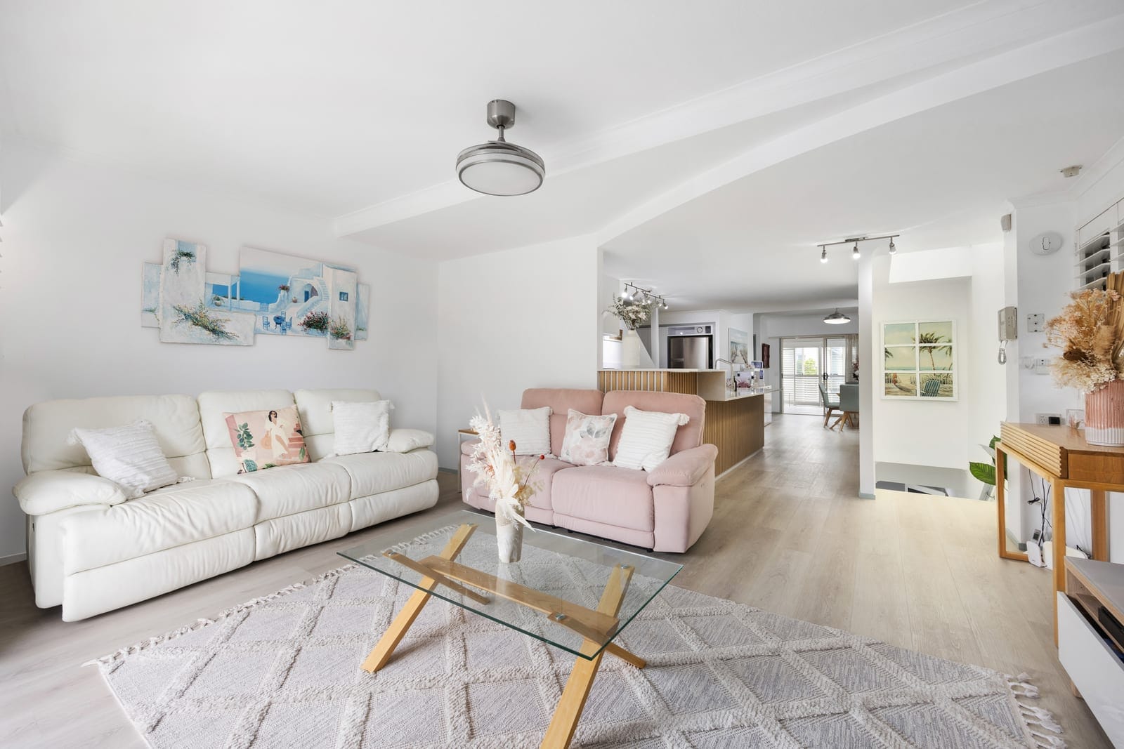 Residential and Commercial Opportunity, 200m to the Beach
