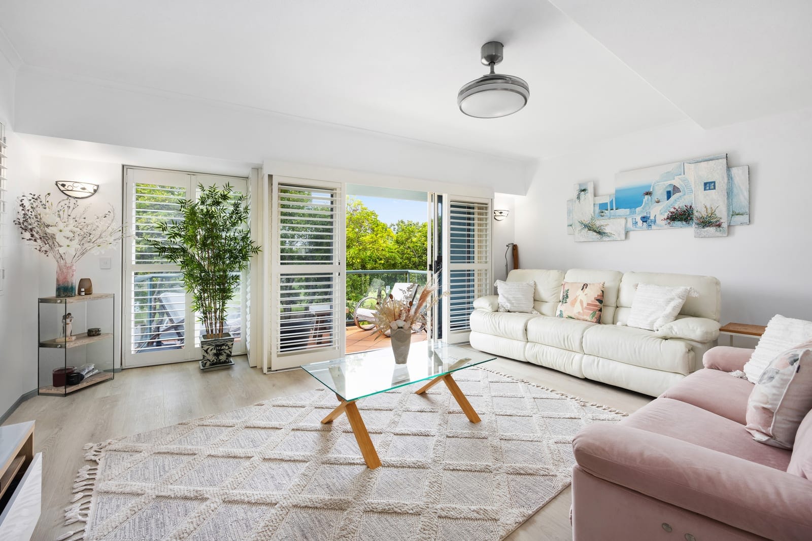 Residential and Commercial Opportunity, 200m to the Beach
