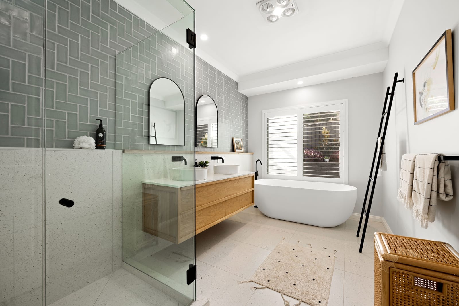 Stunning North Facing Entertainer
