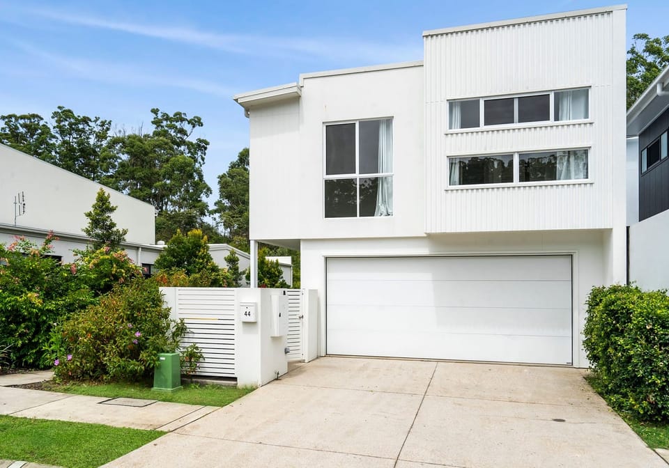 Seamless Living: Sophisticated and Flawless