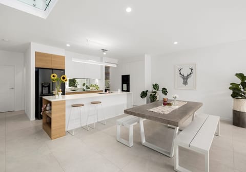 Effortless Living, Contemporary Elegance