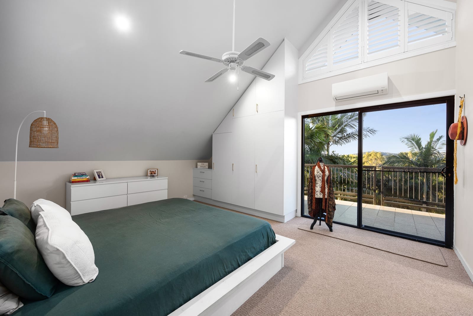 Hinterland Escape with Panoramic Views, just 15 minutes to Coolum