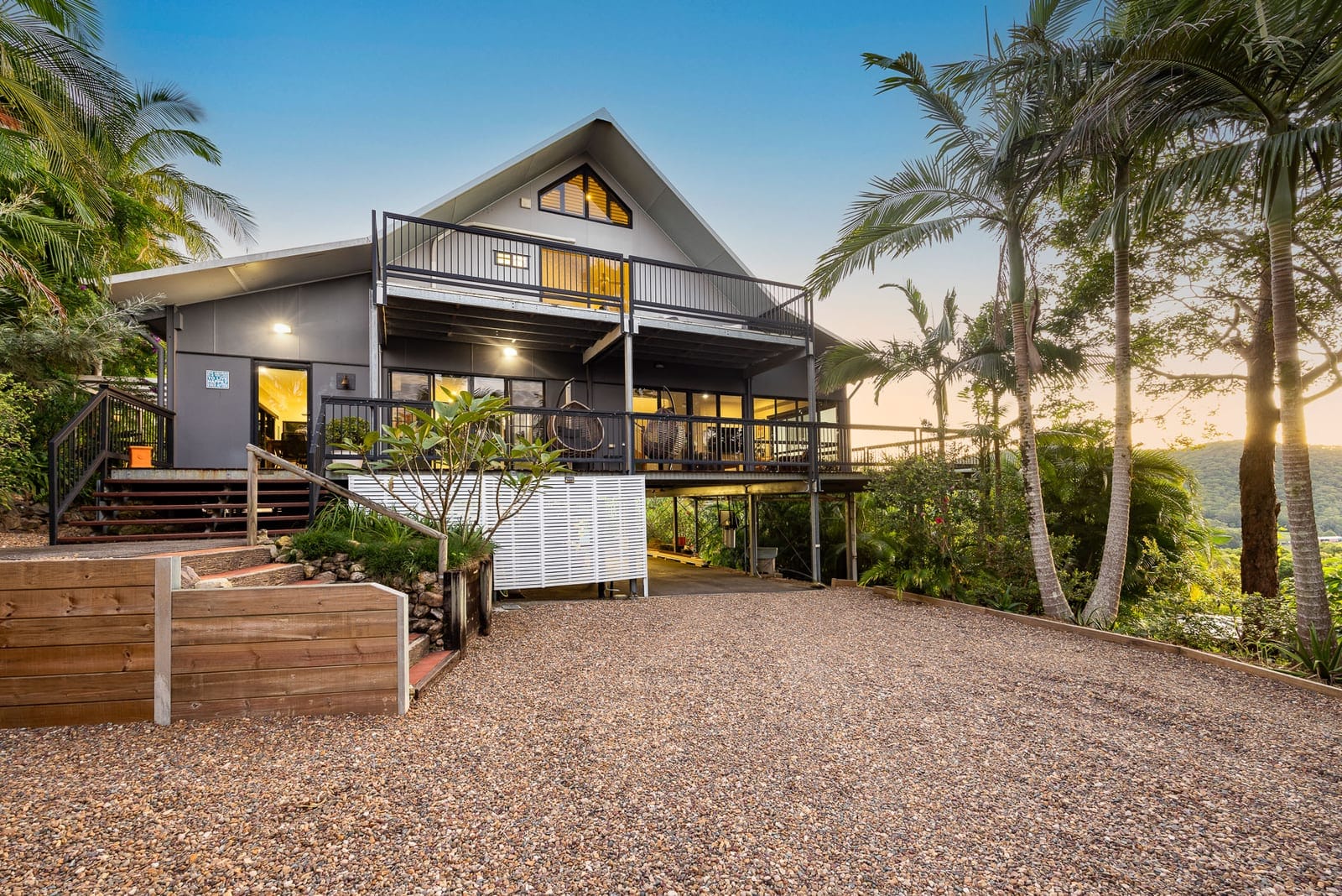 Hinterland Escape with Panoramic Views, just 15 minutes to Coolum
