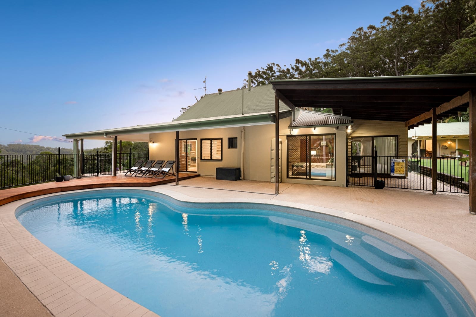 Acreage Sanctuary: Privacy, Peace, Dual Living