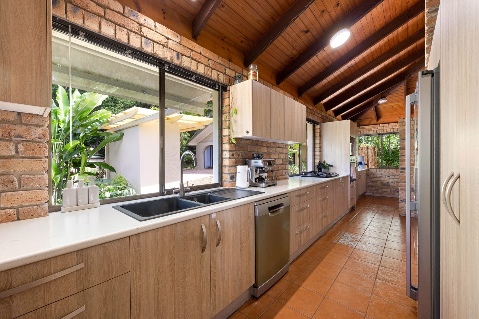 Acreage Sanctuary: Privacy, Peace, Dual Living