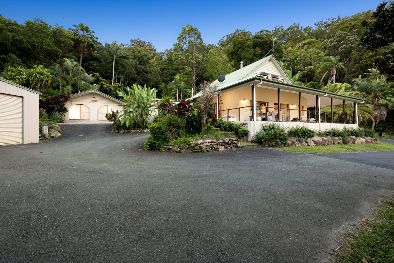 Acreage Sanctuary: Privacy, Peace, Dual Living