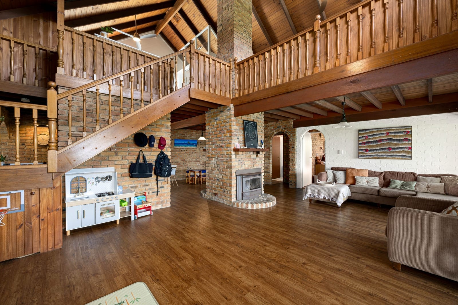 Acreage Sanctuary: Privacy, Peace, Dual Living