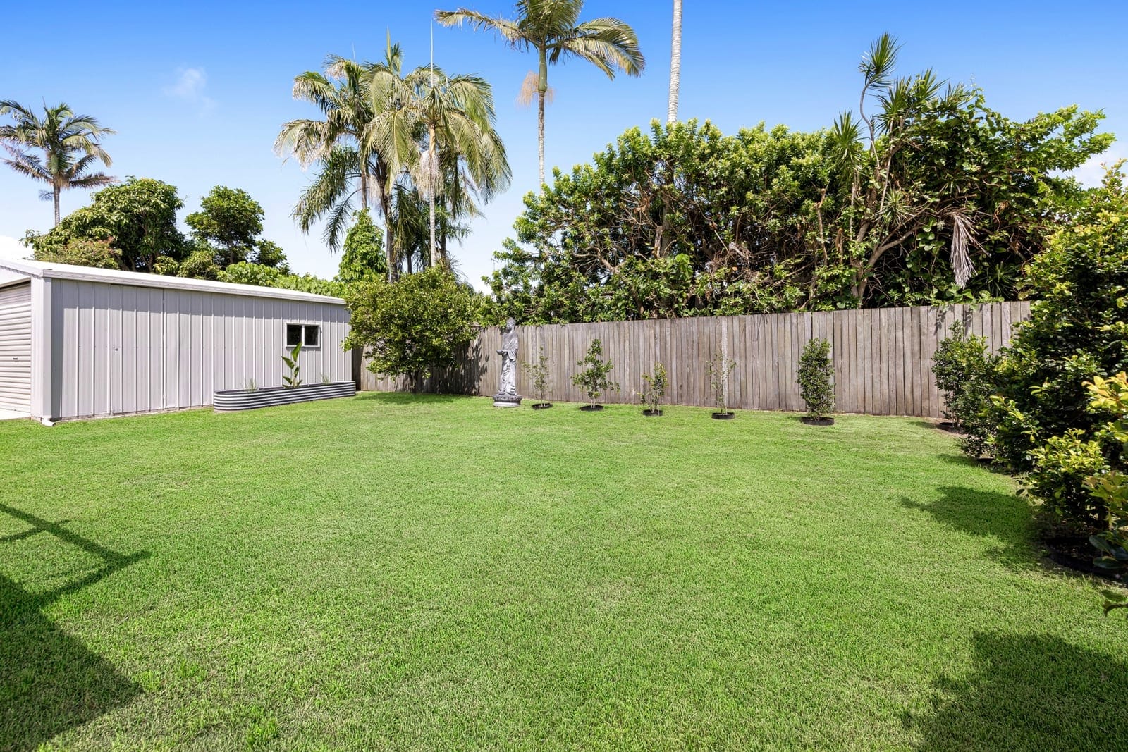 Immaculate Queenslander, 400m to Beach