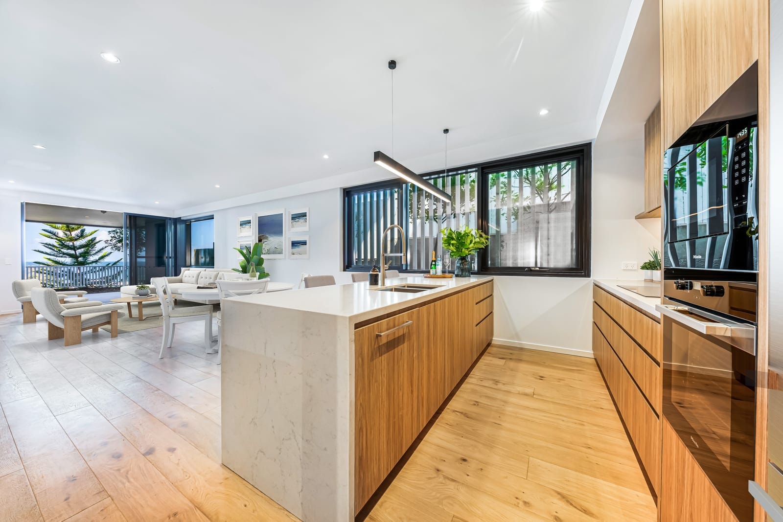 ​Beach, Bay, Surf, Sand: First Bay Stunner