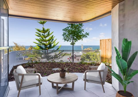 ​Beach, Bay, Surf, Sand: First Bay Stunner