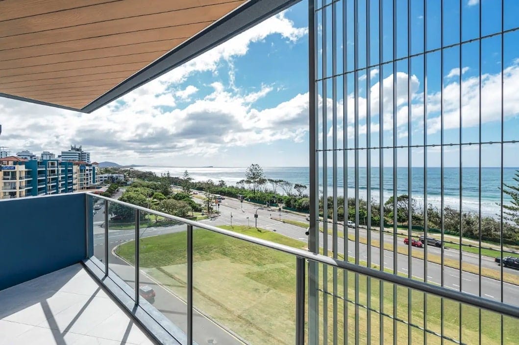 Sub-Penthouse North Facing Beachfront
