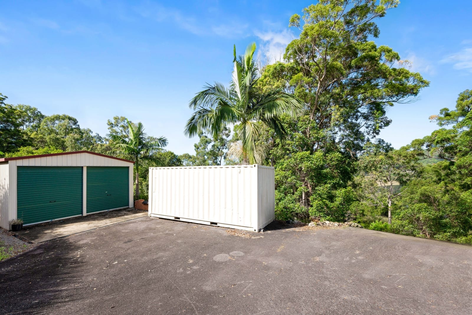 Lifestyle Acreage: Mountain Views, Northerly Splendour