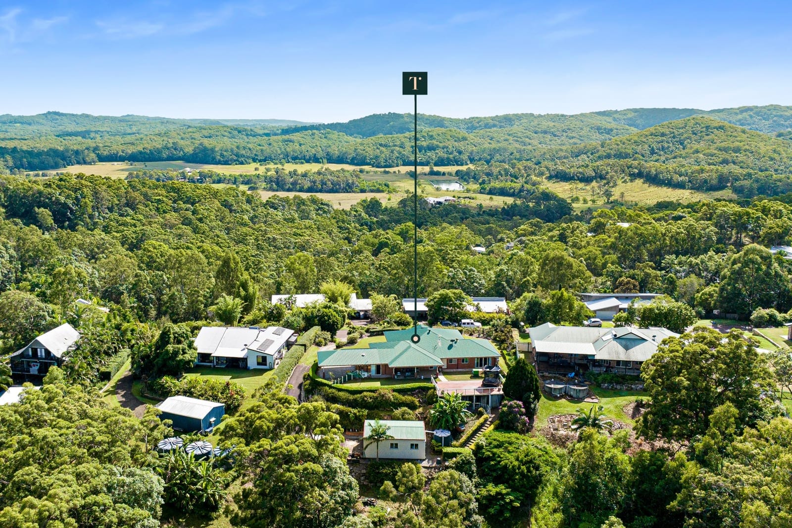 Lifestyle Acreage: Mountain Views, Northerly Splendour