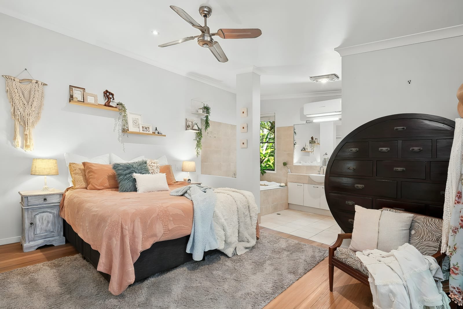 SOLD by Ollie Lehmann & Angelina Sweeney