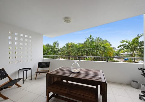 Island Lifestyle, Coastal Convenience