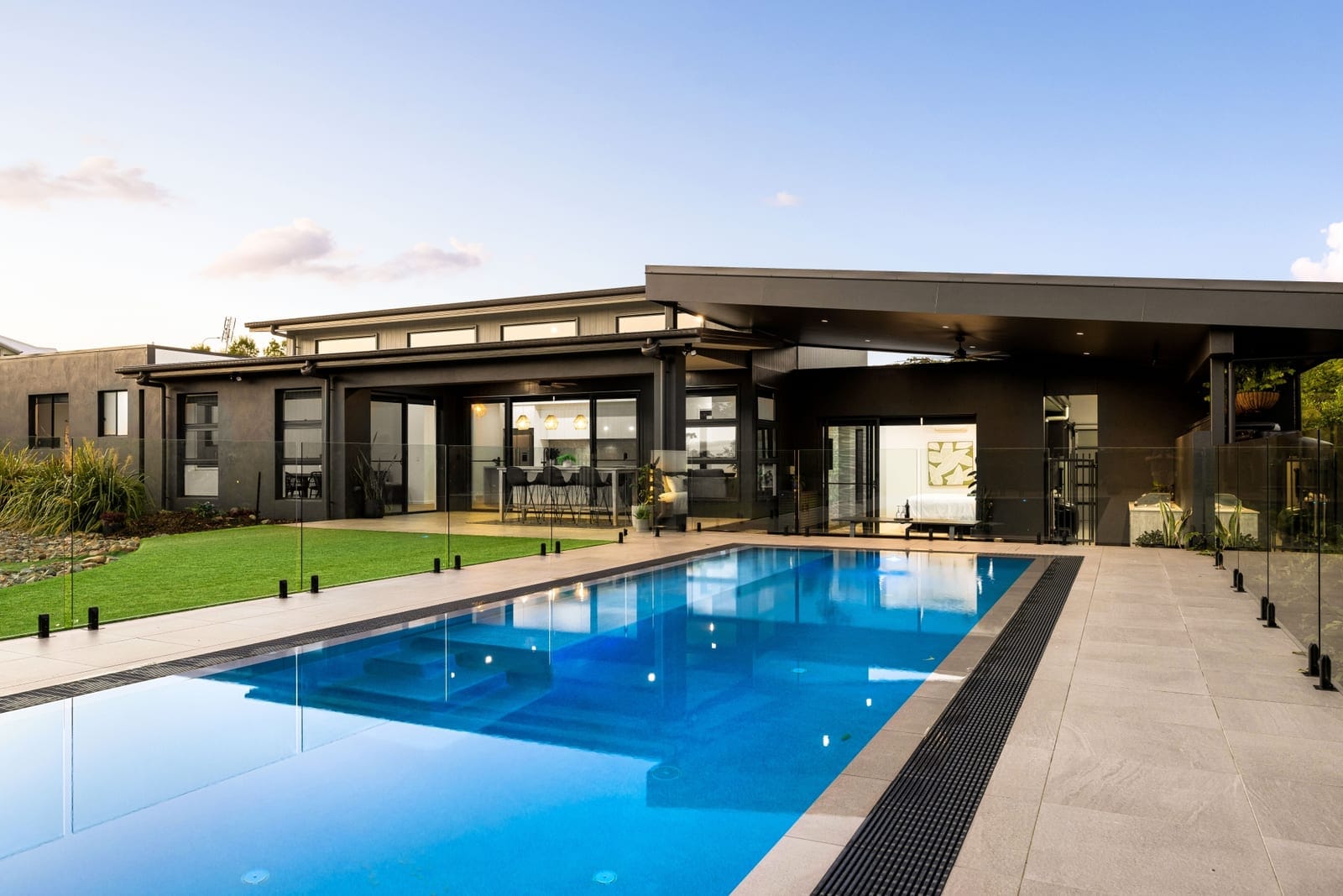 Luxury Living on Sprawling 7,697m2: Discover Your Private Paradise