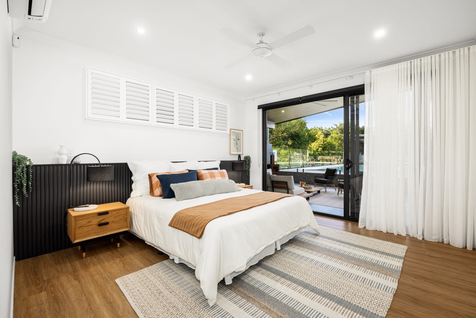 Luxury Living on Sprawling 7,697m2: Discover Your Private Paradise