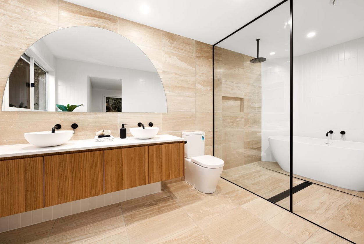 Luxurious and Contemporary Acreage Living