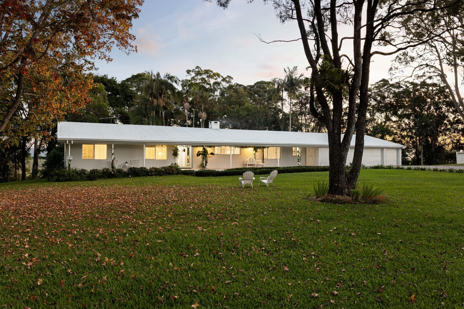 Elegant Homestead on 1½ Parklike Acres