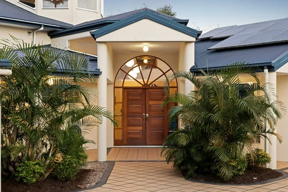 Masterpiece with DUAL LIVING and OCEAN VIEWS!