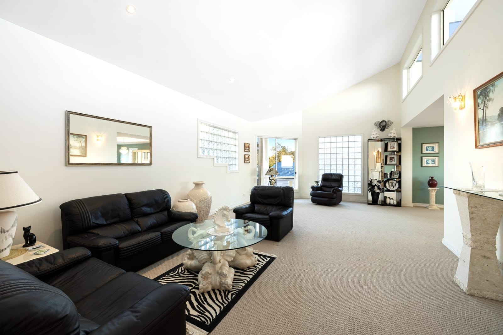 Masterpiece with DUAL LIVING and OCEAN VIEWS!