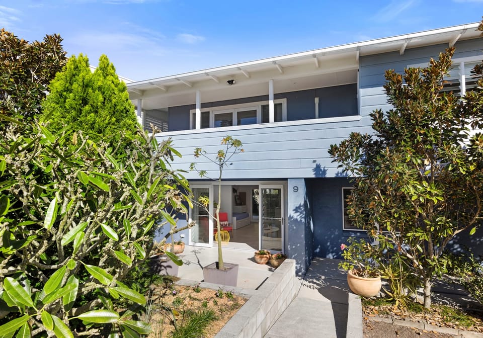 Peregian Beach Charmer in Prime Location, Dual Living, 200m from Ocean