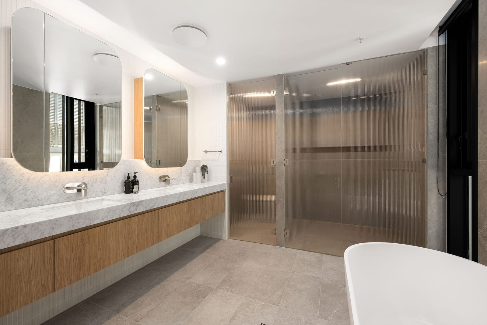 Setting the Benchmark for Elegant Waterfront Living