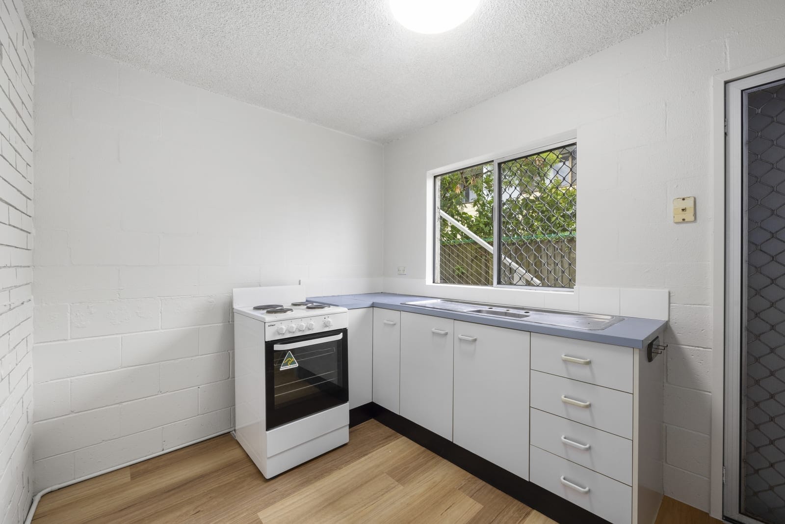 Investment/Development Opportunity with Holding Income