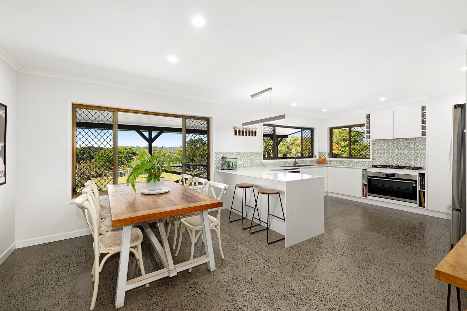 Exceptional Acreage Offering in Tightly Held Pocket