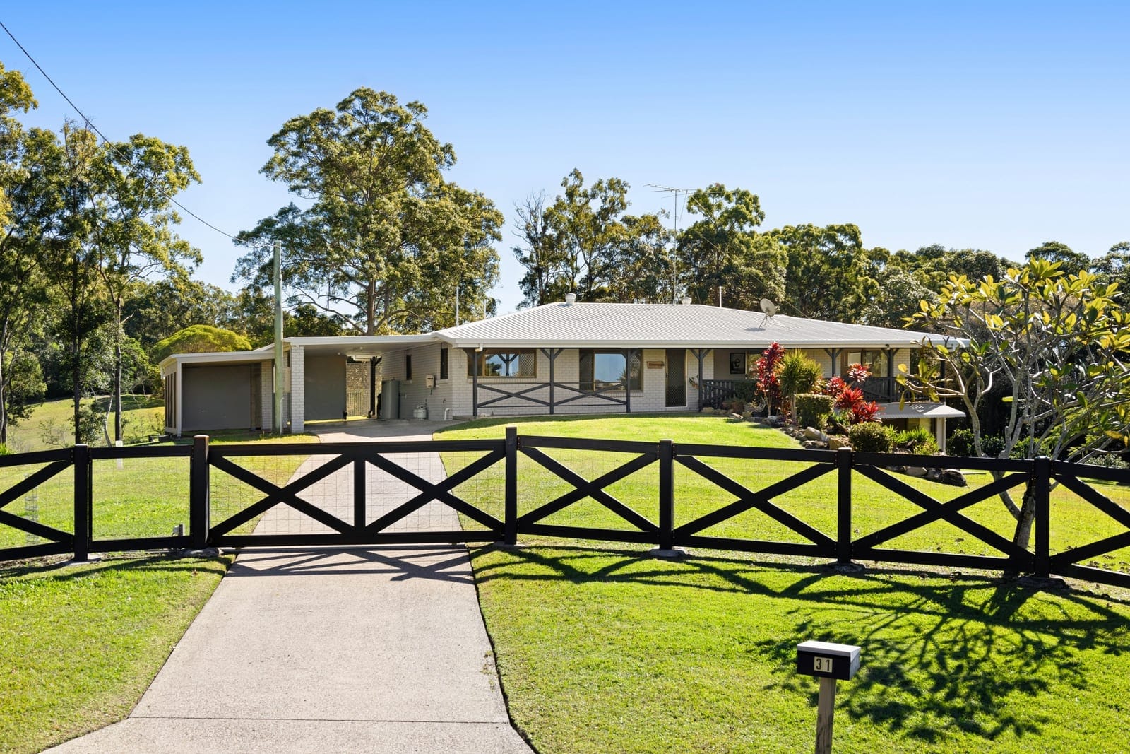 Exceptional Acreage Offering in Tightly Held Pocket