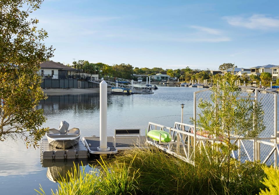 North Facing Waterfront – Ocean Access