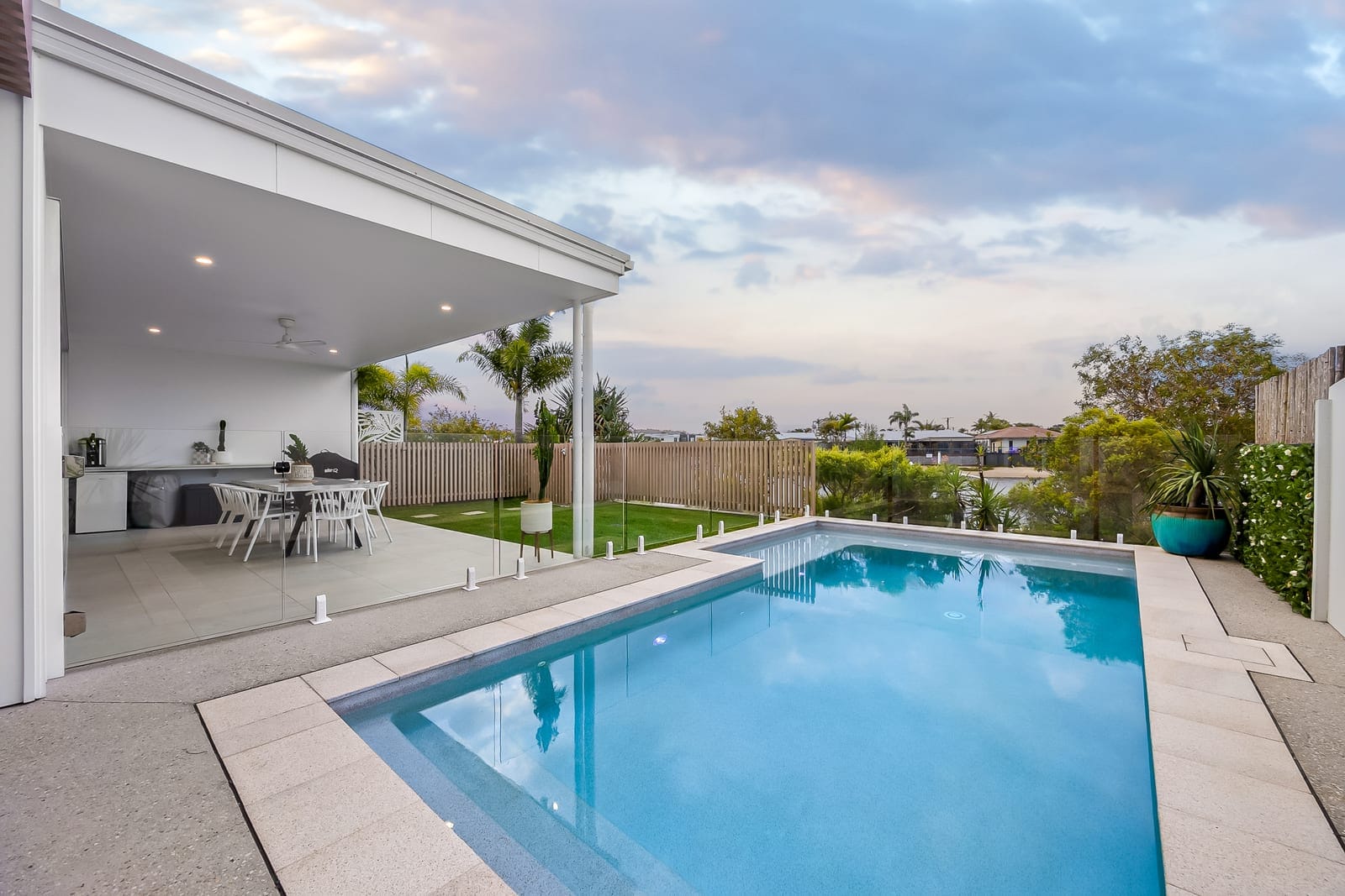 North Facing Waterfront – Ocean Access