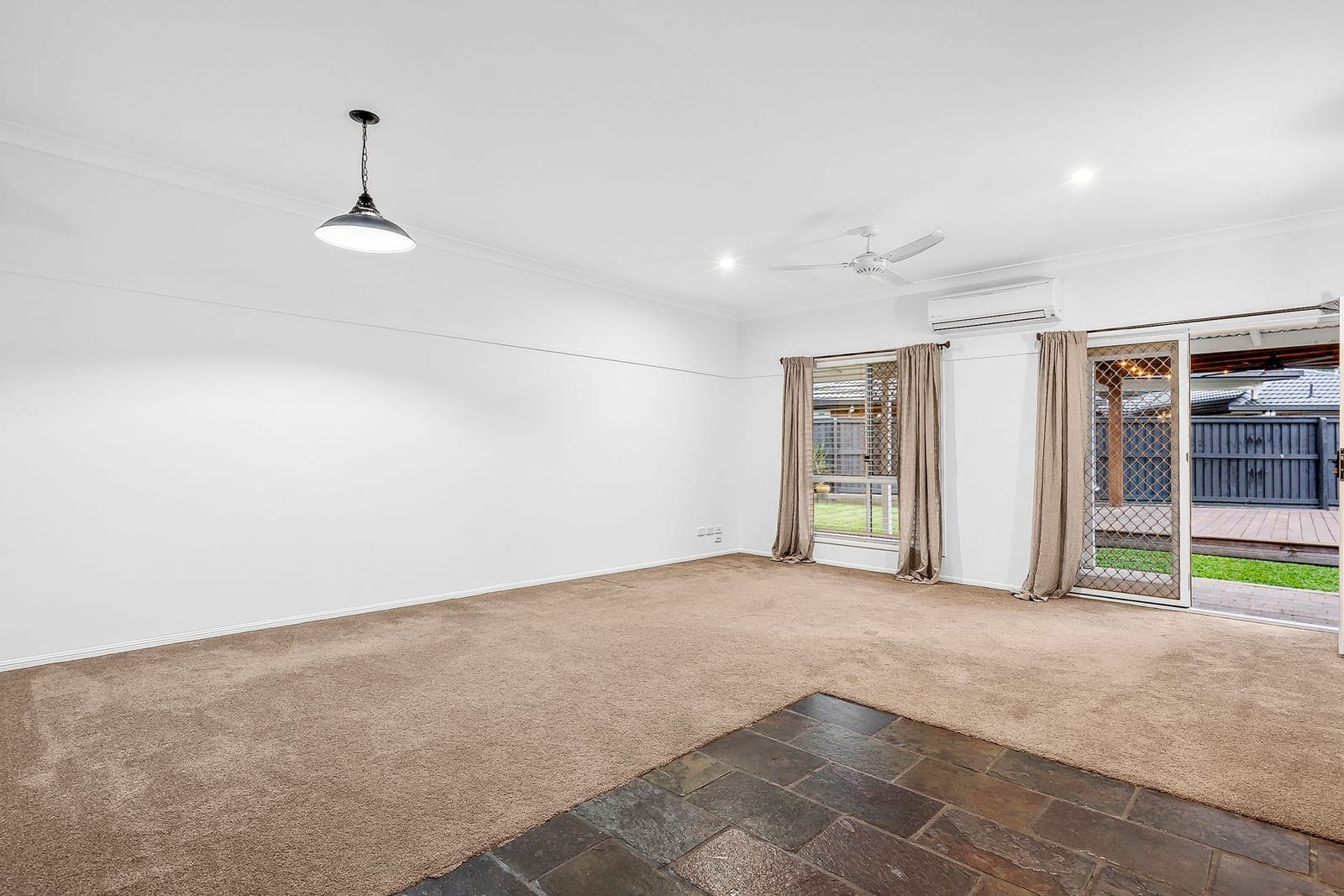 Buderim ¼ Acre Country Charm