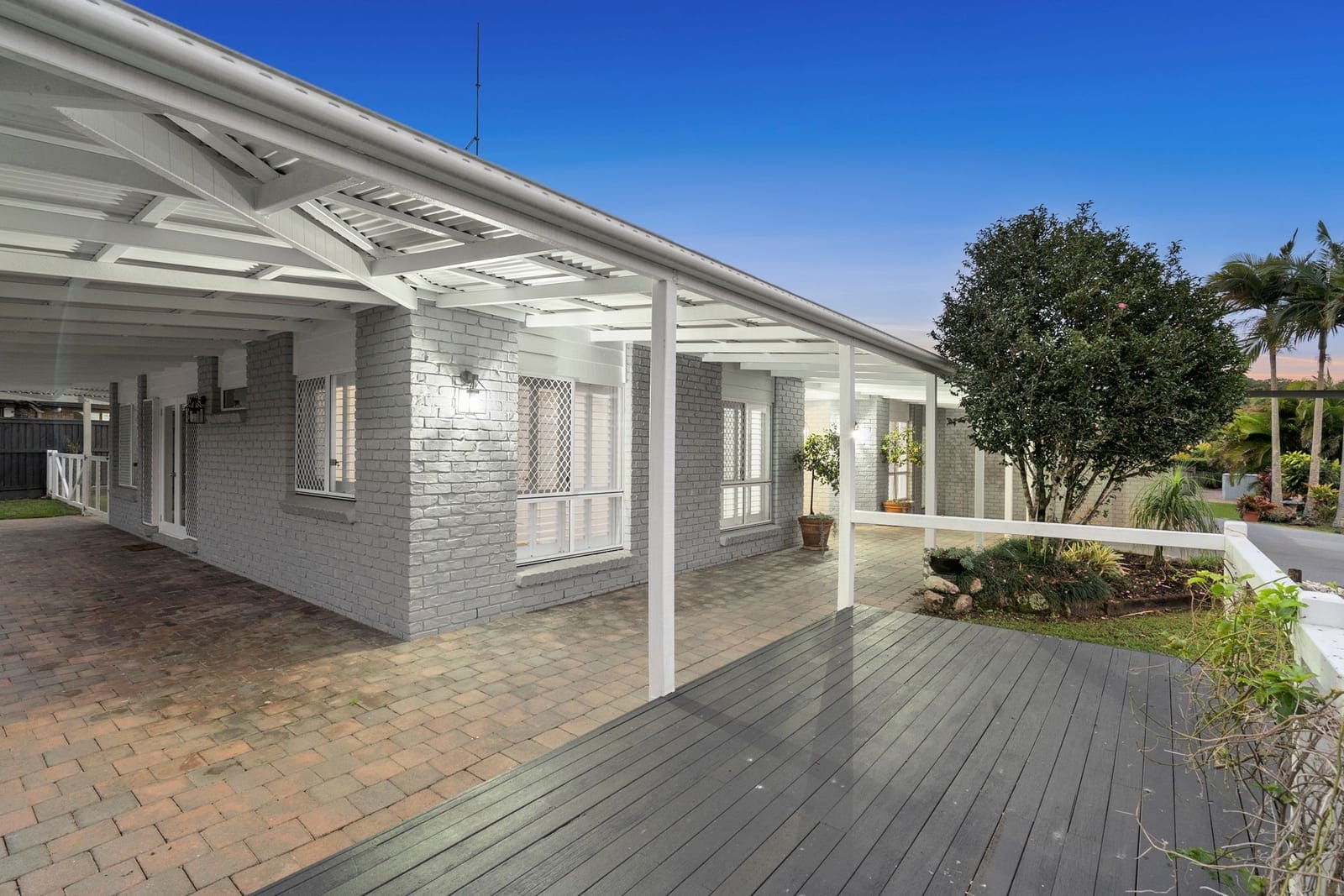 Buderim ¼ Acre Country Charm