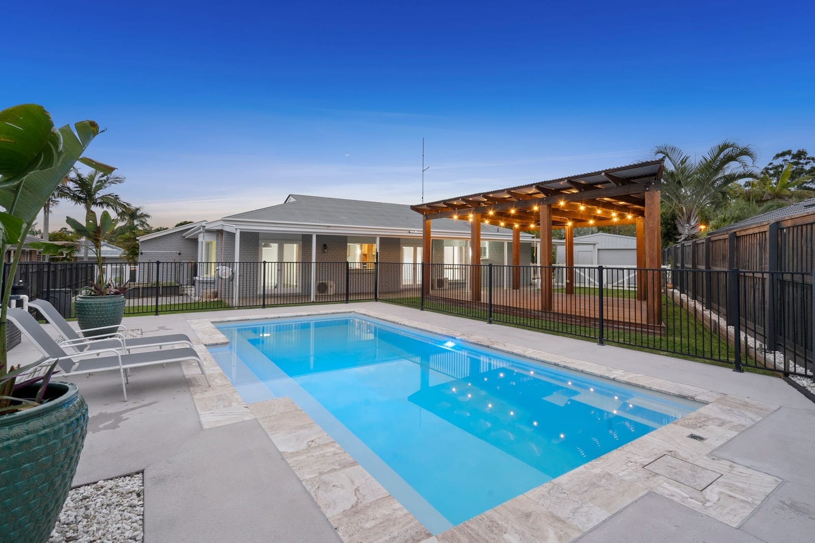 Buderim ¼ Acre Country Charm