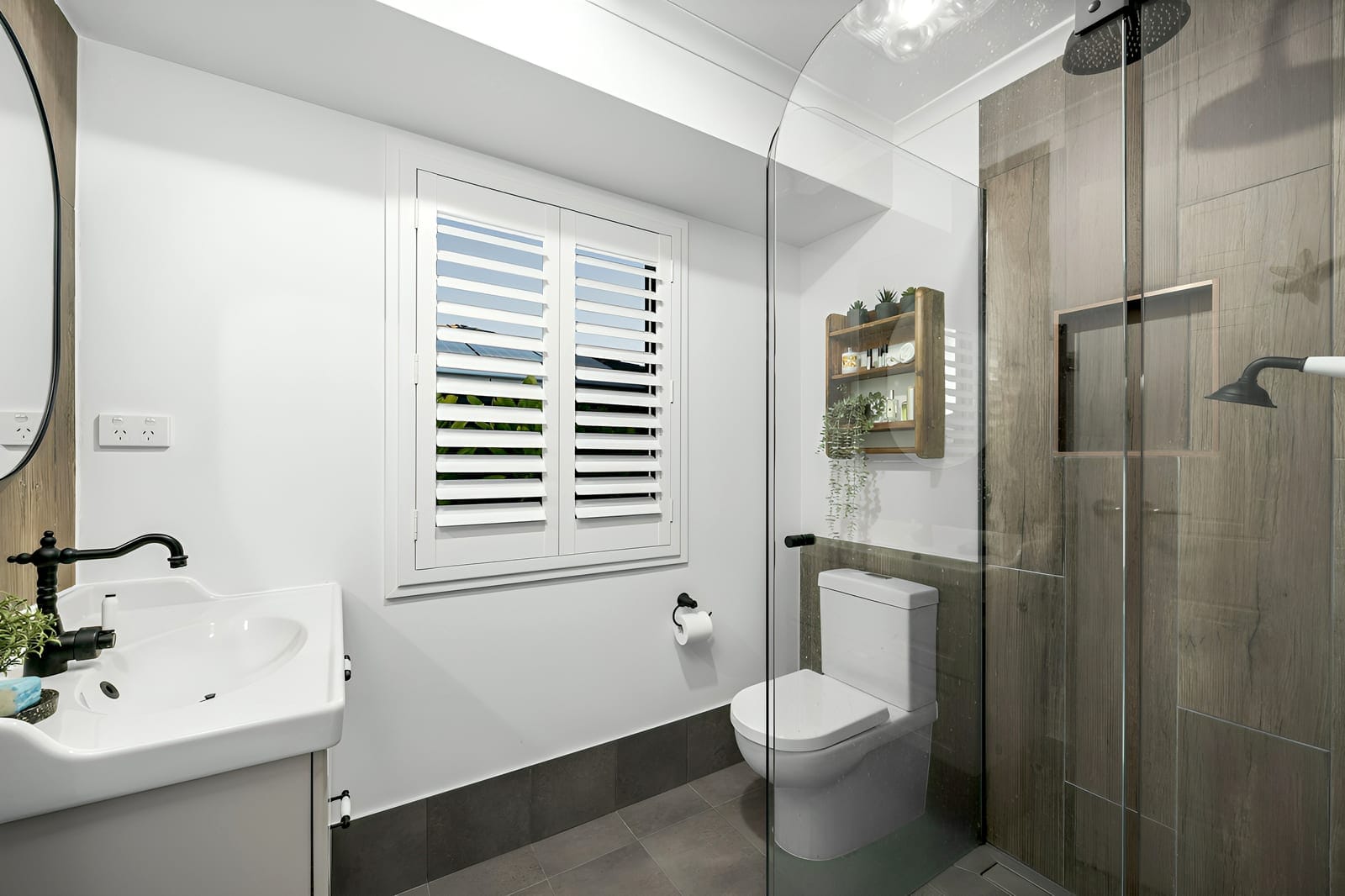 SOLD by Ollie Lehmann & Angelina Sweeney