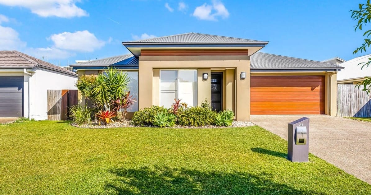 27 Amberjack Street, Mountain Creek