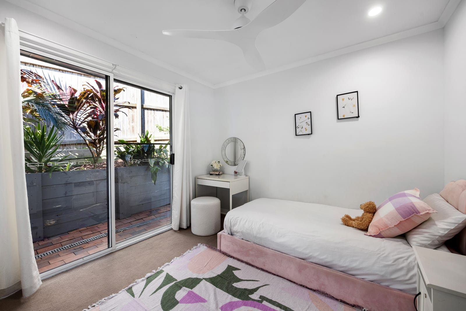Stylish beach home ready to move in