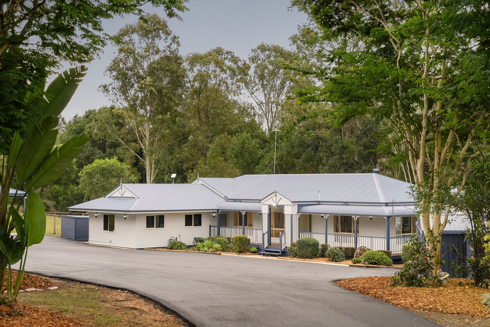 Family-Friendly Acreage Perfection